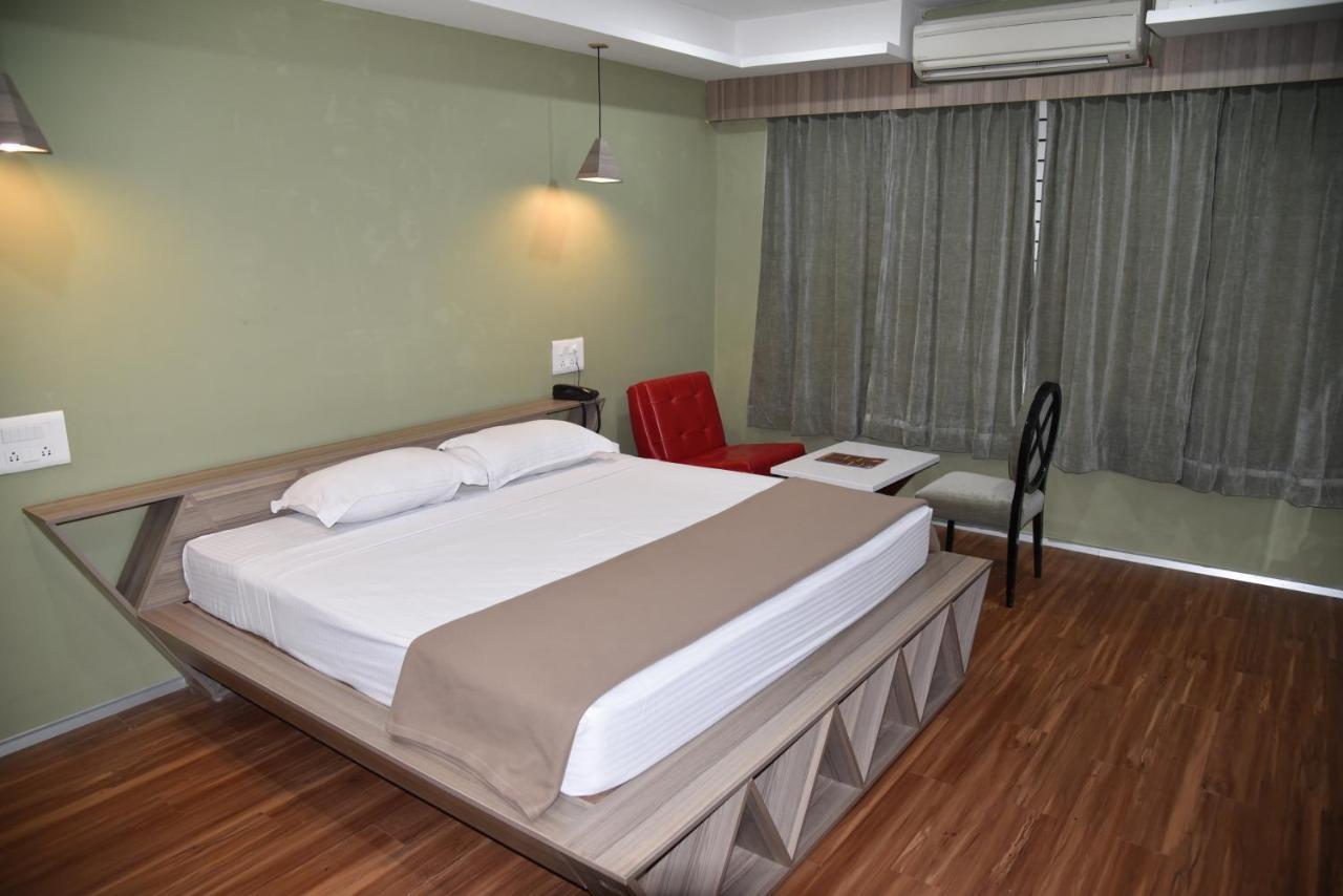 Hotel Bhimas Paradise Tirupati Exterior photo